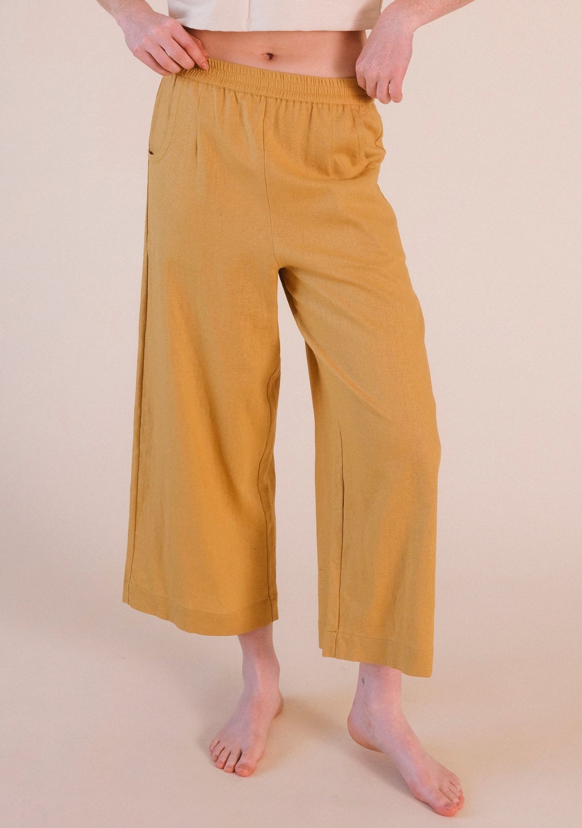 women's size-inclusive wide leg cropped linen pant in color gold size XS-3X 