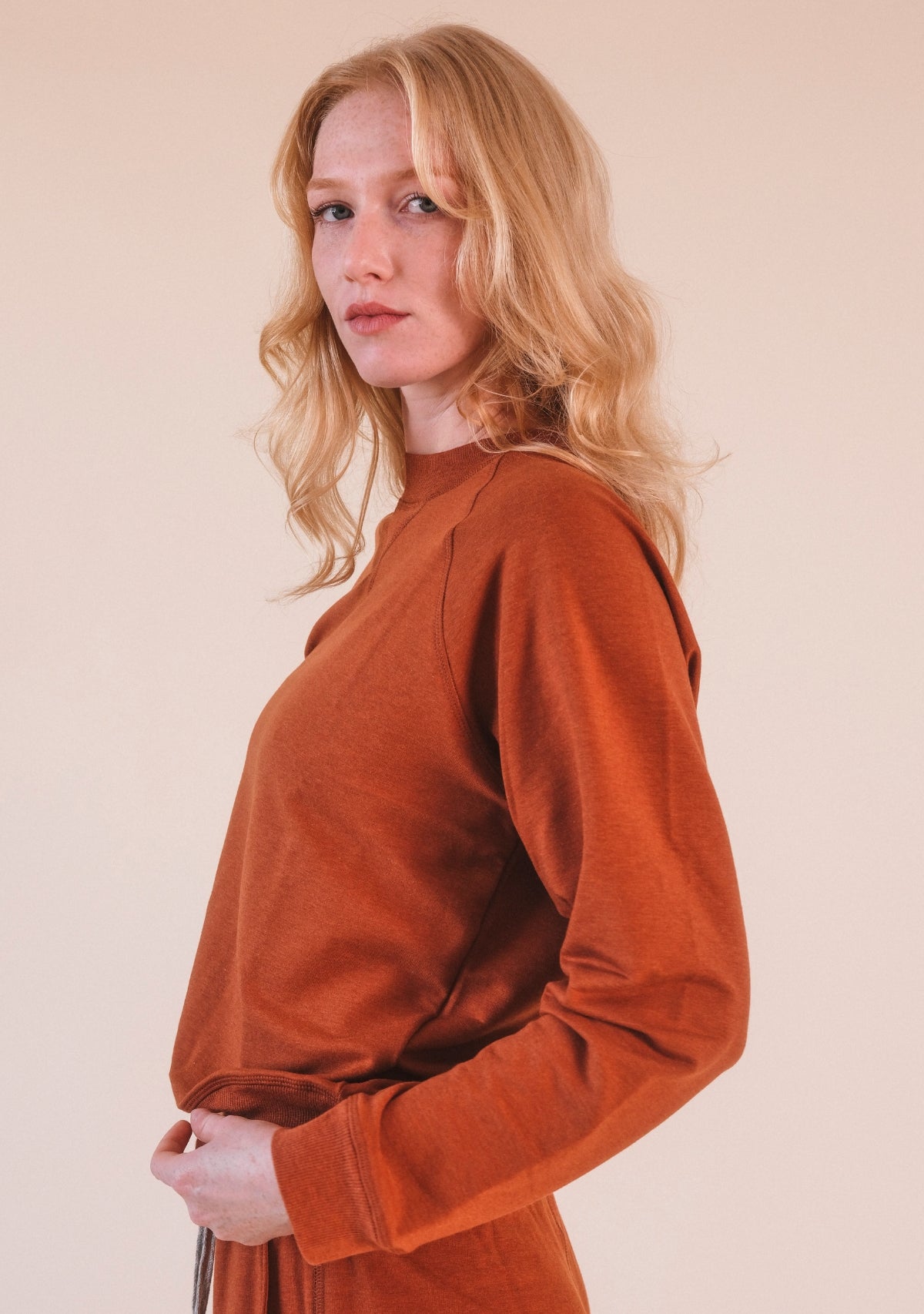 women's organic cotton and tencel raglan sweatshirt sizes xs-3x color rust